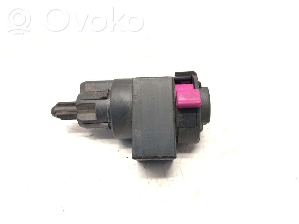 Audi A5 Sportback 8TA Brake pedal sensor switch 
