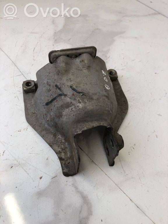 Audi A4 S4 B8 8K Engine mounting bracket 