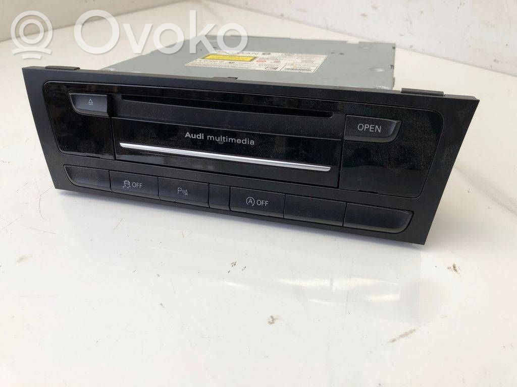 Audi A5 Sportback 8TA Panel / Radioodtwarzacz CD/DVD/GPS 