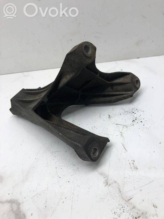 Engine mounting bracket   4F0199308P