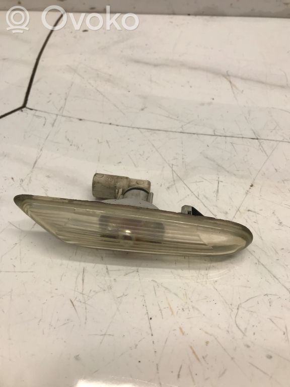 BMW 3 E90 E91 Front fender indicator light 