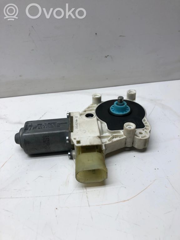 BMW 5 F10 F11 Silnik regulatora szyby drzwi przednich 