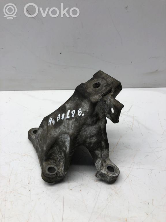 Audi A4 S4 B8 8K Engine mounting bracket 