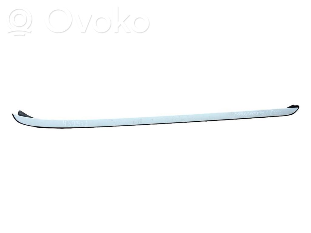 BMW X5 E70 Windshield trim 