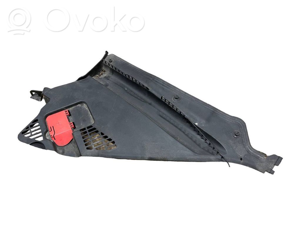 BMW 3 F30 F35 F31 Muu moottoritilan osa 