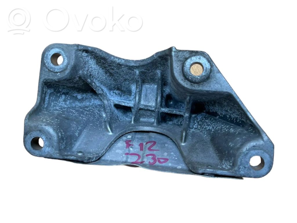 BMW 6 F12 F13 Engine mounting bracket 