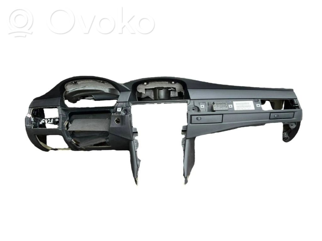 BMW 5 E60 E61 Dashboard 