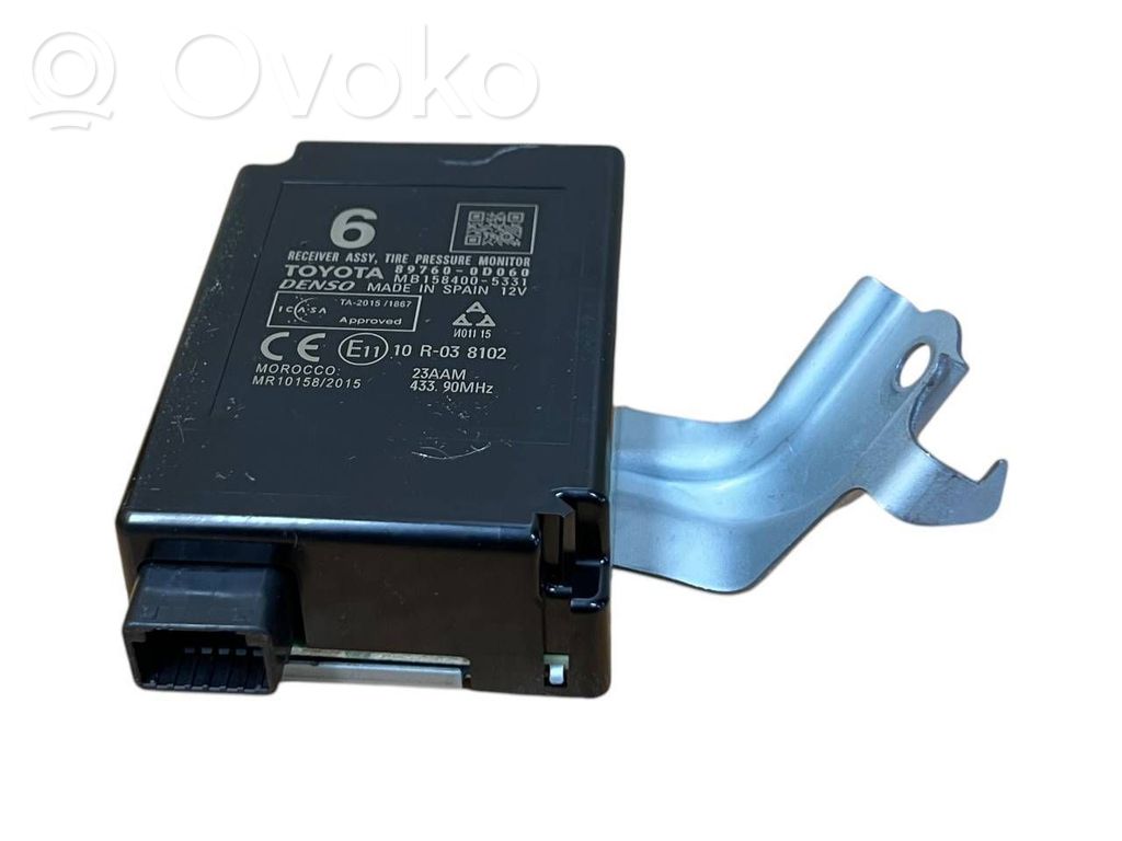 Toyota Yaris Tire pressure control unit 