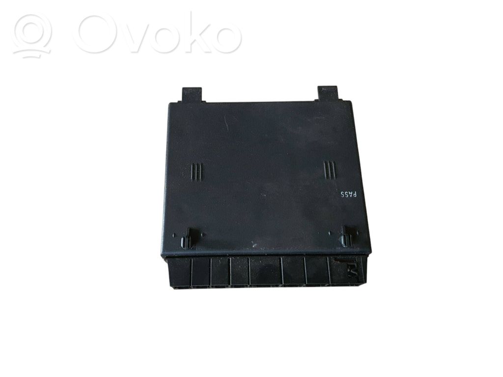 Seat control module   6927270,106022269