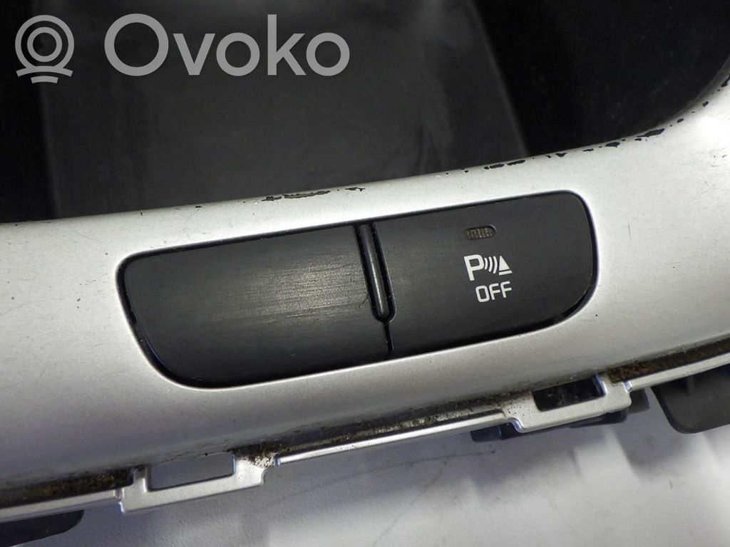 KIA Ceed Center console 