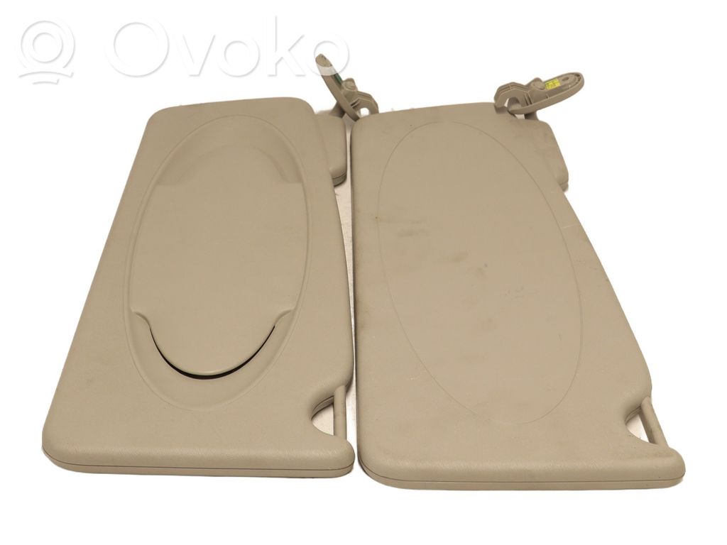 Sun visor   8200928811