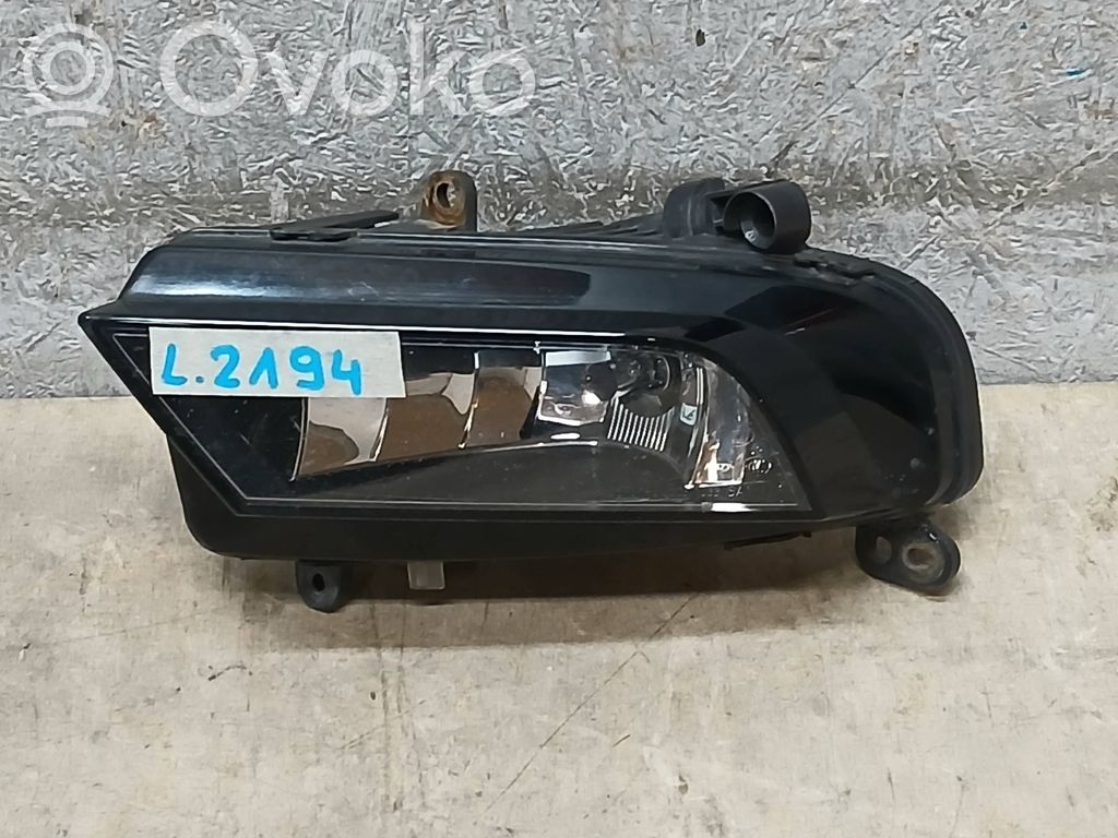 Audi A4 S4 B8 8K Światło przeciwmgłowe przednie 