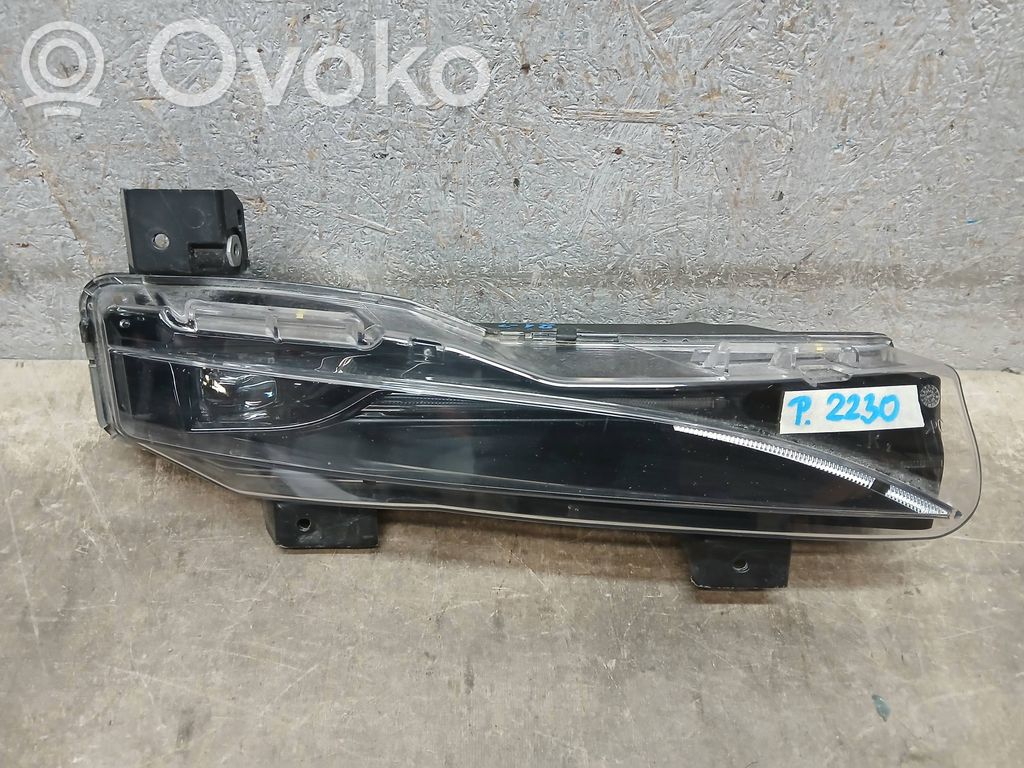 Tesla Model S Etusumuvalo 