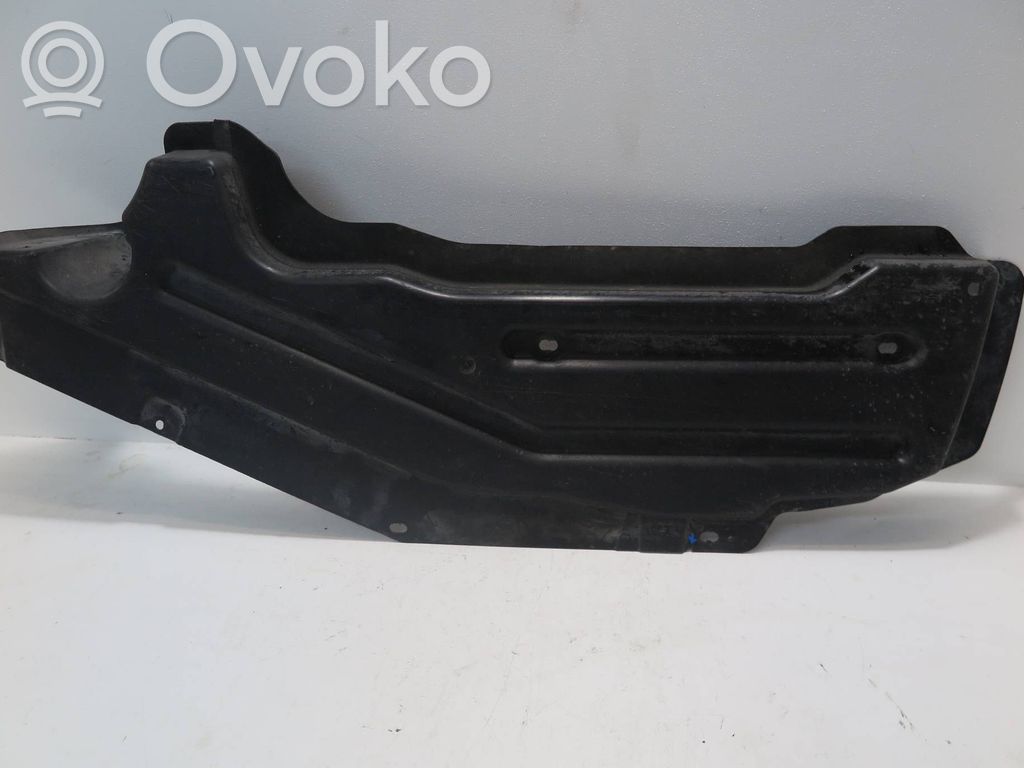 BMW 7 E65 E66 Vidurinė dugno apsauga 