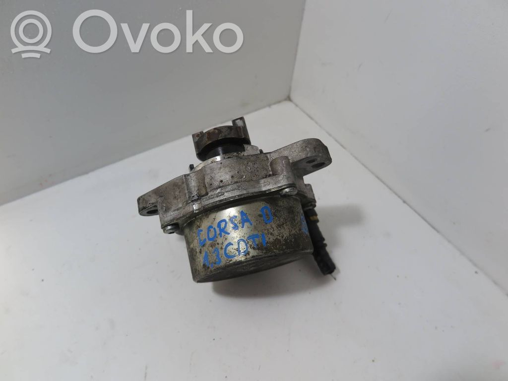 Opel Corsa D Vakuumo pompa 