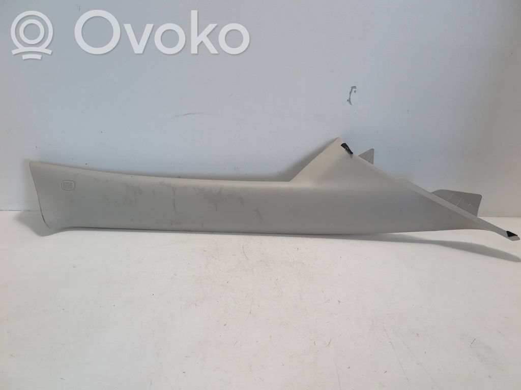 Mazda 5 Kita salono detalė 