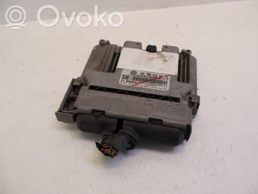 Volkswagen Golf VI Sterownik / Moduł ECU 