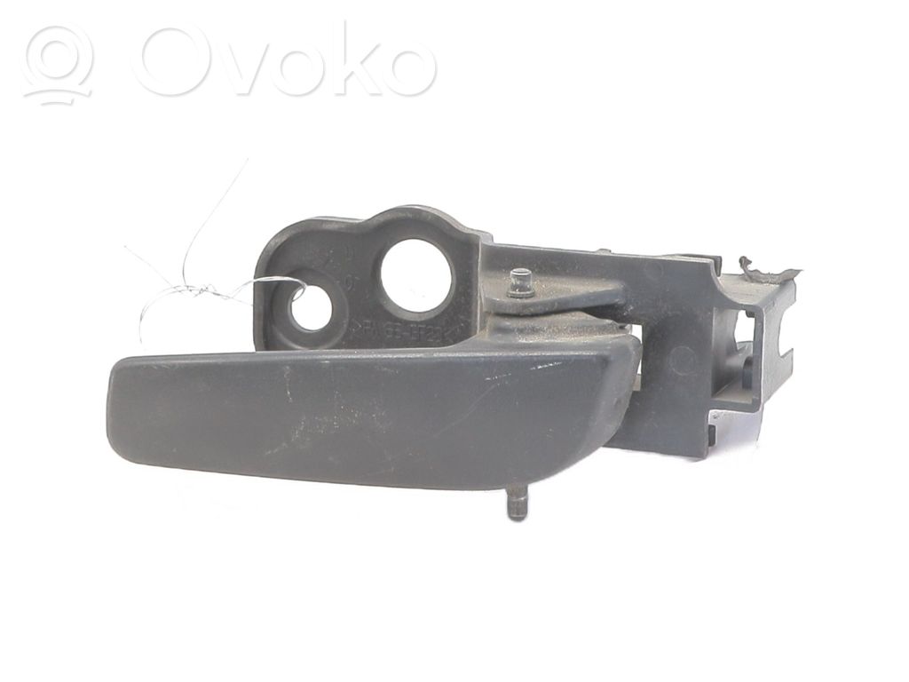 Manecilla interna puerta delantera   1693401180