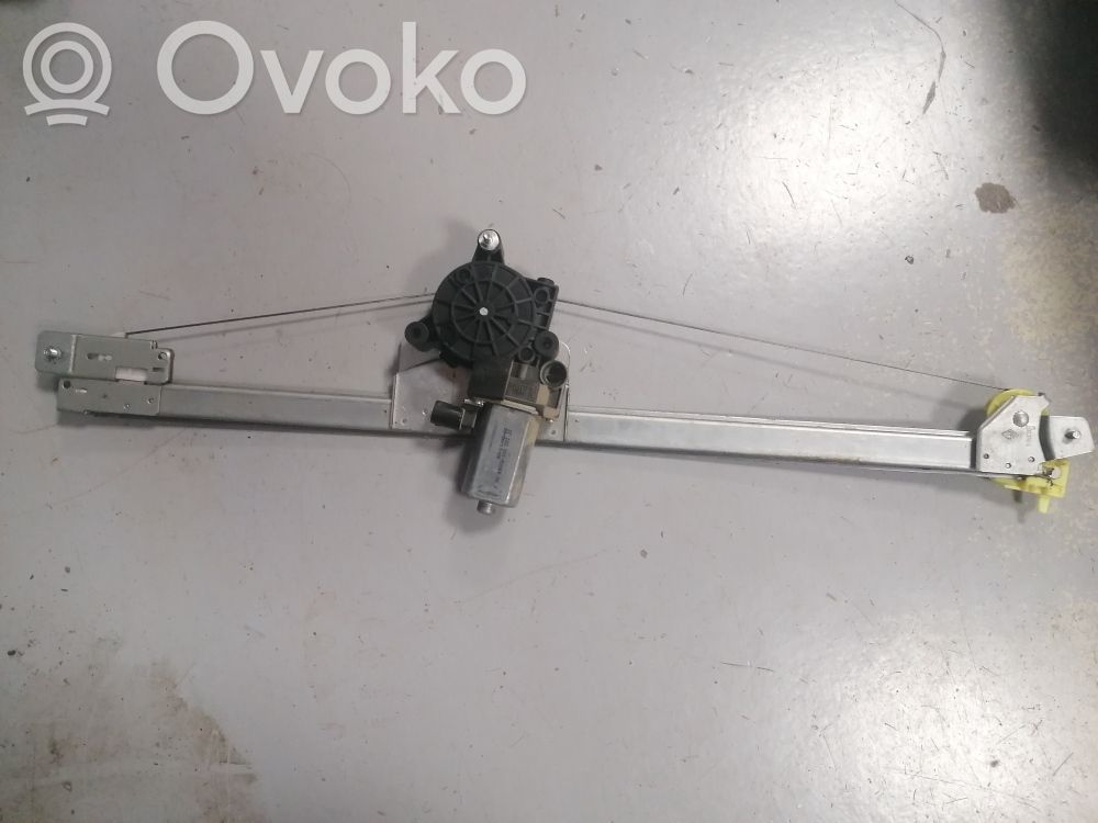 Opel Vivaro Poprzeczka zderzaka tylnego 