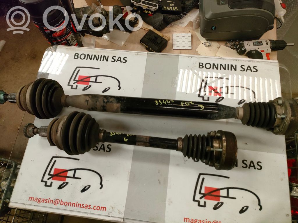 Volkswagen Fox Półoś przednia 