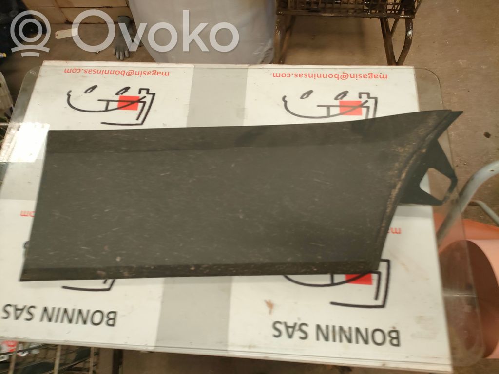 Ford Transit Listwa tylnego błotnika 