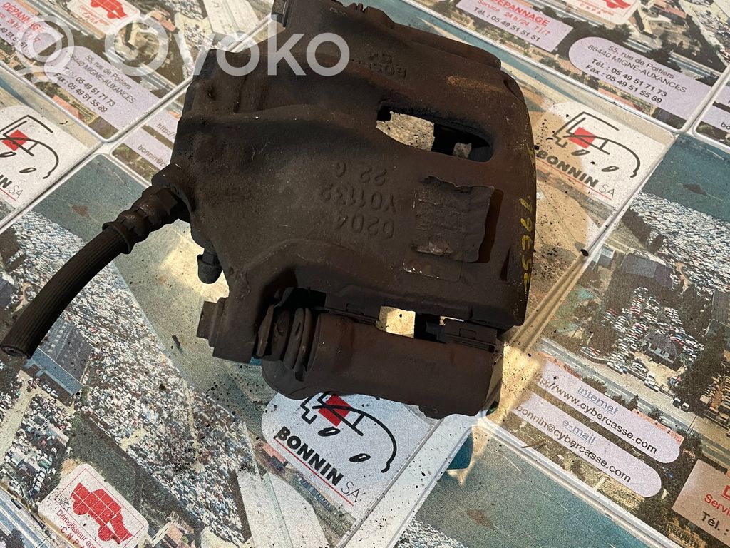 Citroen C3 Zacisk hamulcowy przedni 
