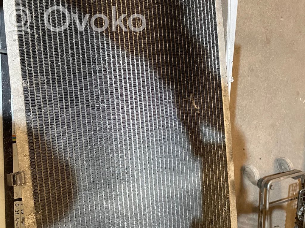 Ford Fiesta I Skraplacz / Chłodnica klimatyzacji 