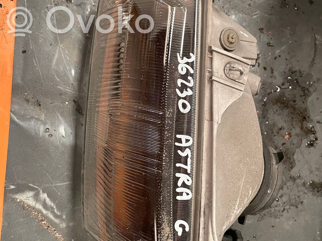 Opel Astra F Lampa przednia 