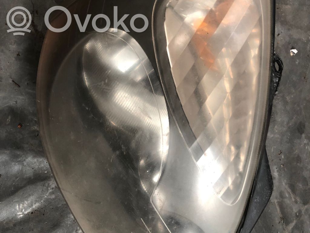 Renault Clio II Priekšējais lukturis 