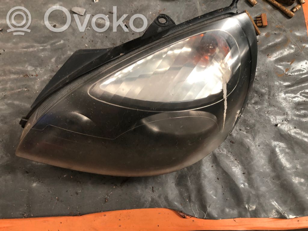 Renault Clio II Lampa przednia 