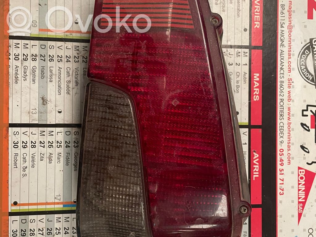 Peugeot 106 Rückleuchte Heckleuchte 