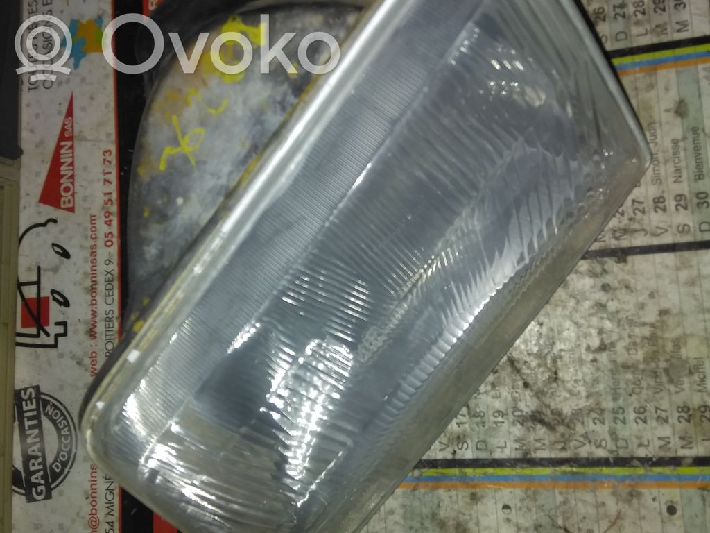 Peugeot 205 Headlight/headlamp 