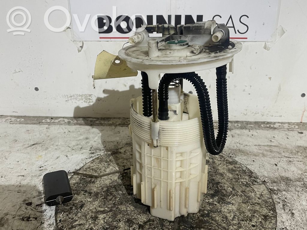 Bomba interna de combustible   8200432673,27408411,36756,VDMS18