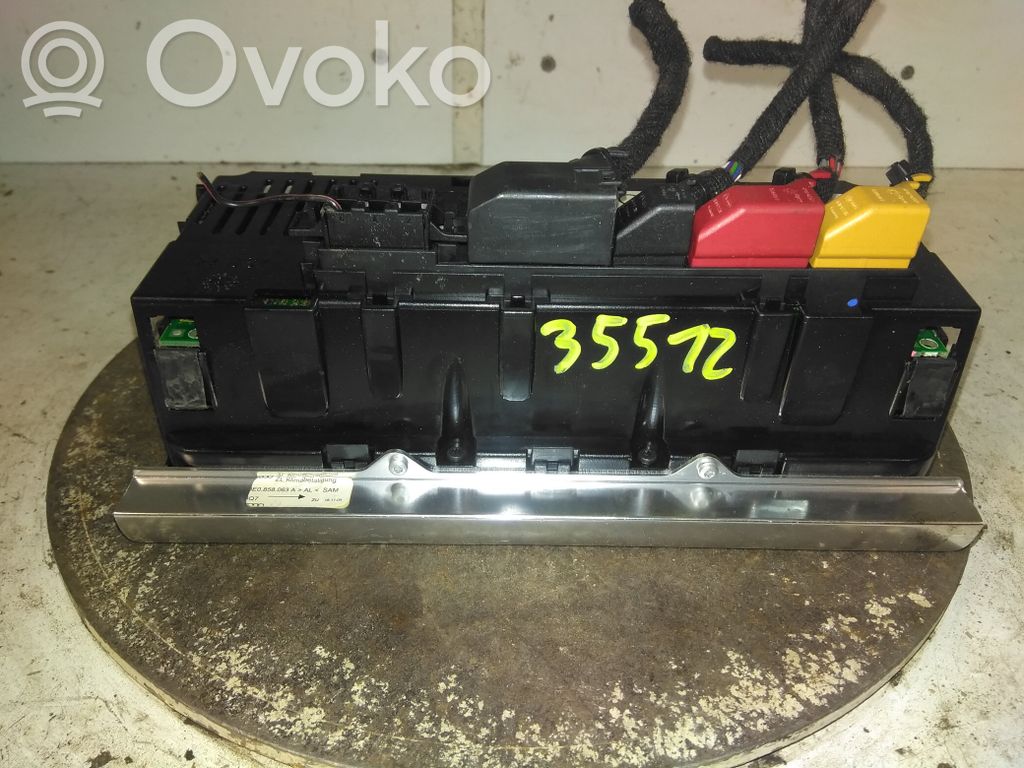 Audi 200 Panel klimatyzacji 