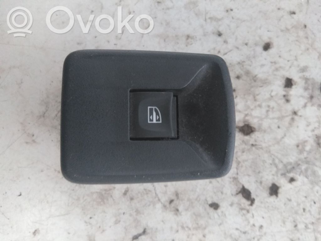 Dacia Sandero II Electric window control switch 