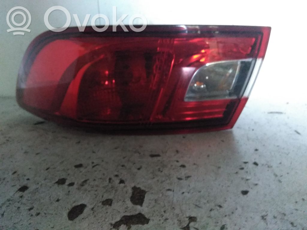 Renault Clio IV Lampa tylna 