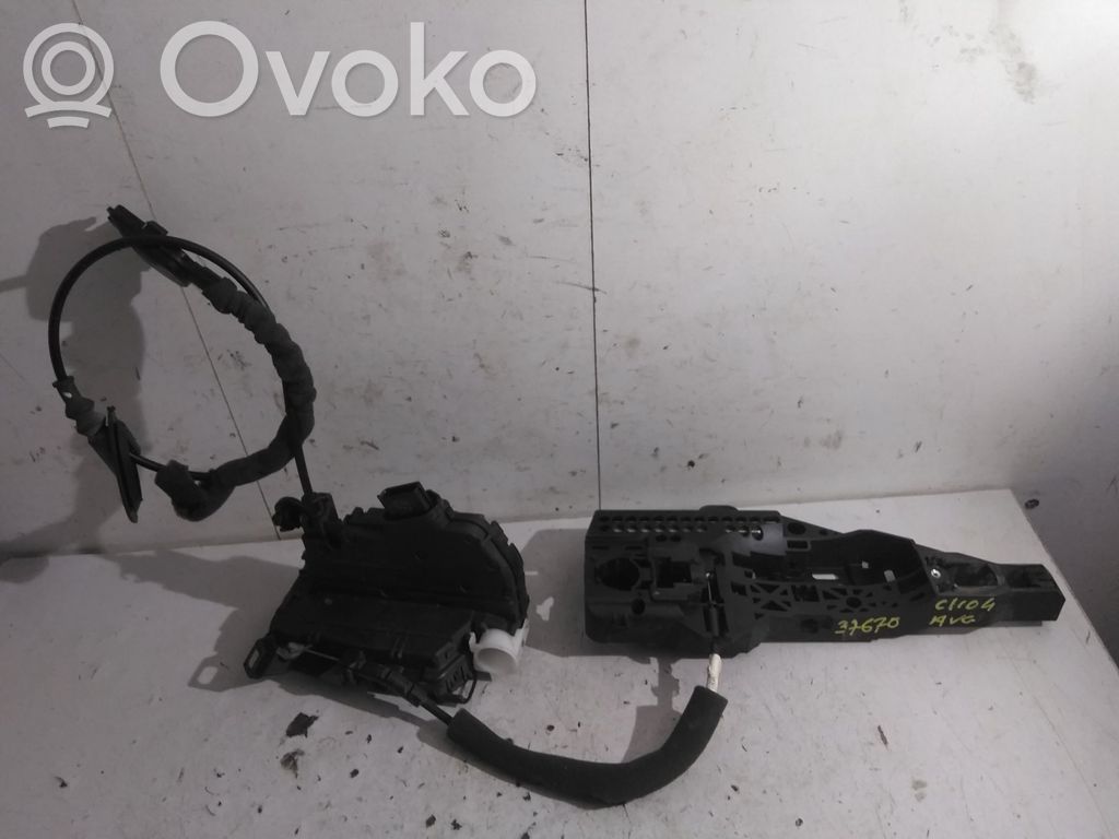 Renault Clio IV Zamek drzwi przednich 
