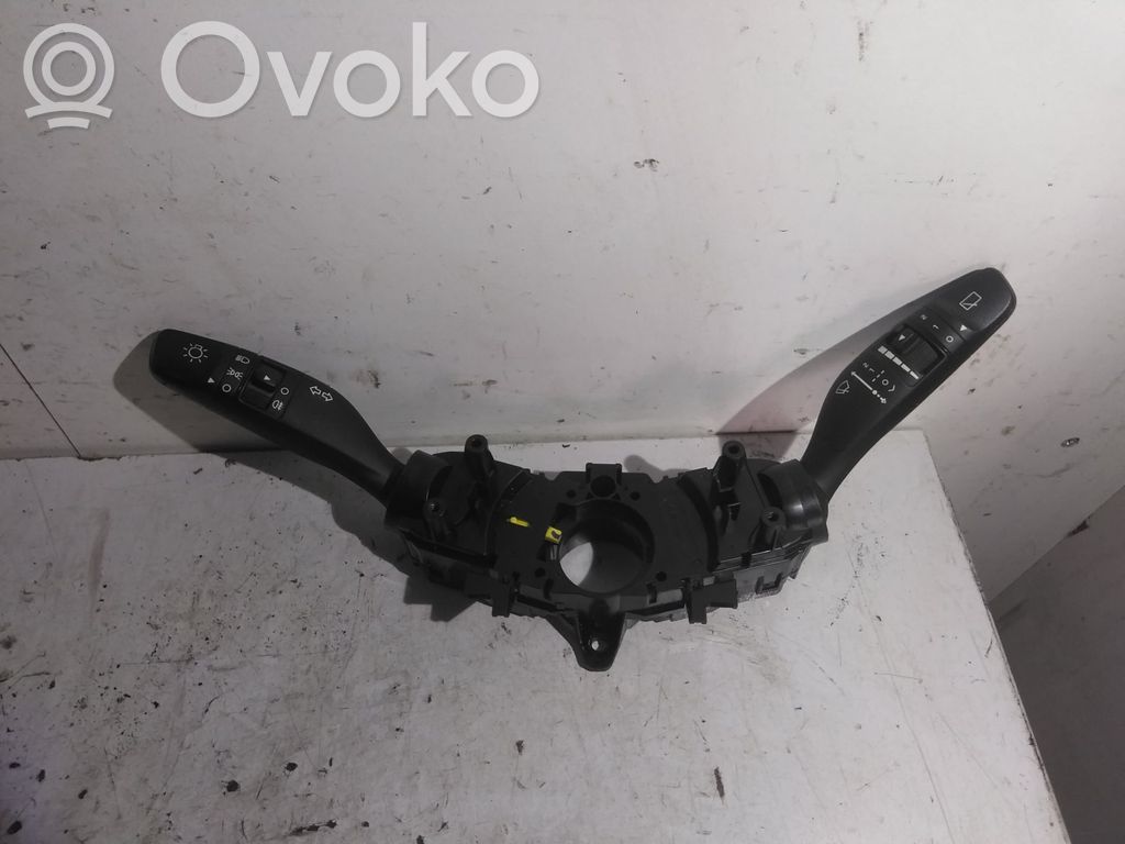 Hyundai i20 (PB PBT) Interruptor/palanca de limpiador de luz de giro 