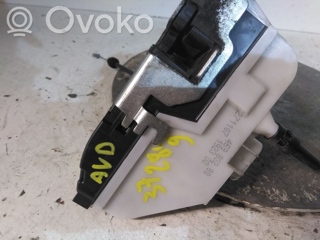 Citroen C3 Priekšpusē slēdzene 