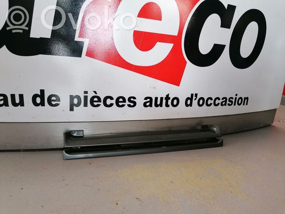 Renault 21 Front bumper upper radiator grill 