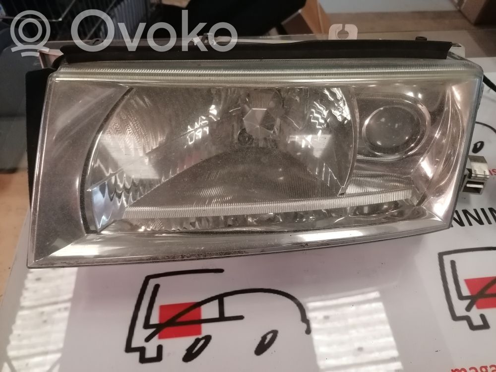 Skoda Felicia I Lampa przednia 