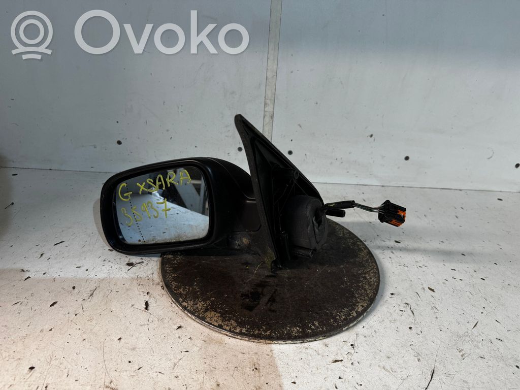 Citroen Xsara Front door electric wing mirror 