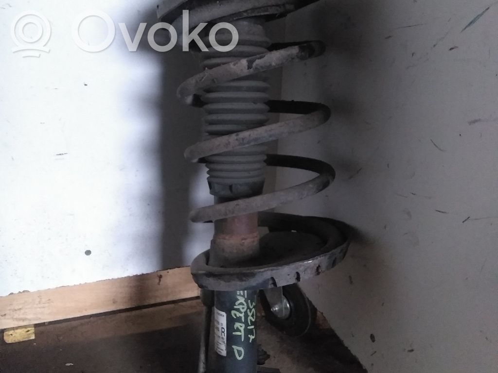 Peugeot Expert Etukierrejousi 