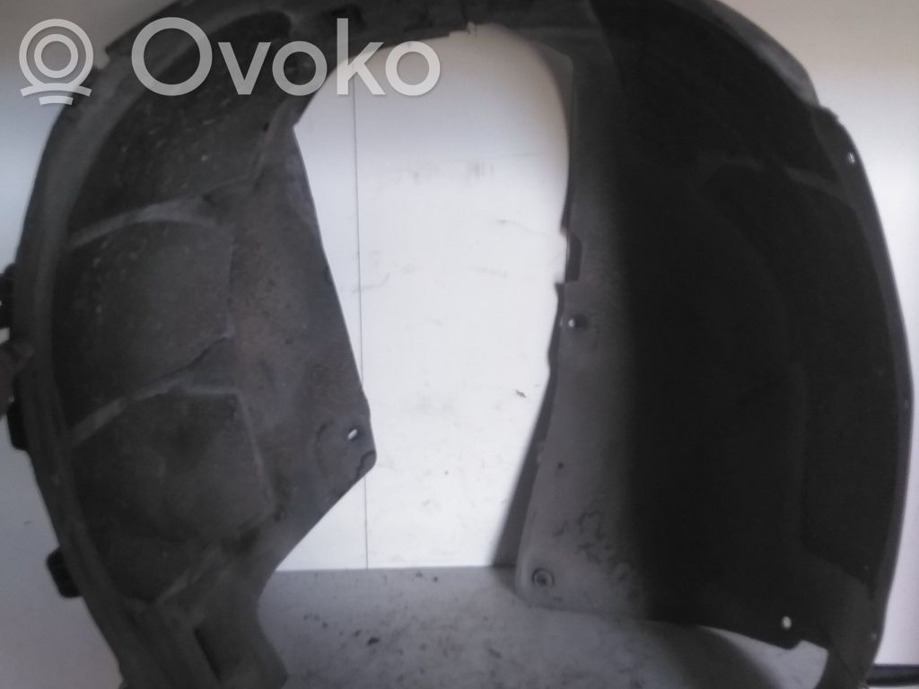 Opel Astra J Nadkole przednie 