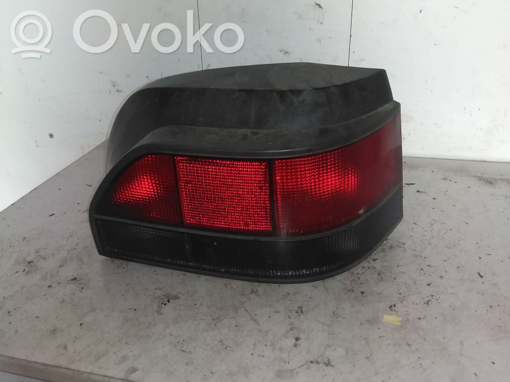 Renault Clio I Lampă spate în caroserie 