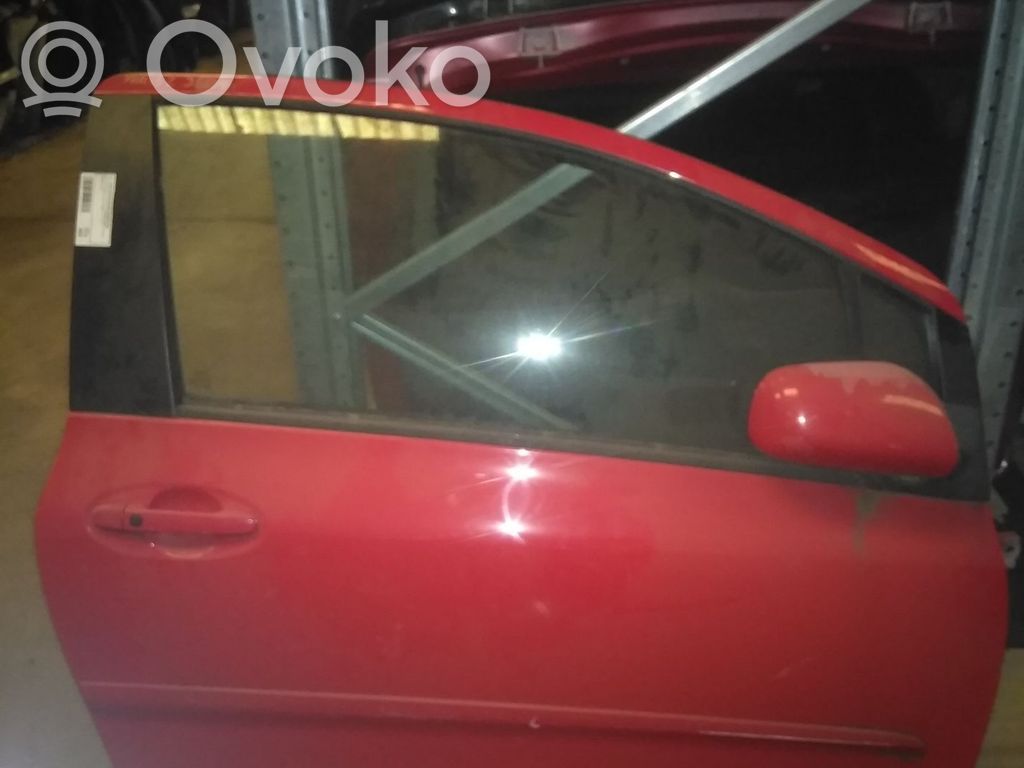 Toyota Yaris Дверь 