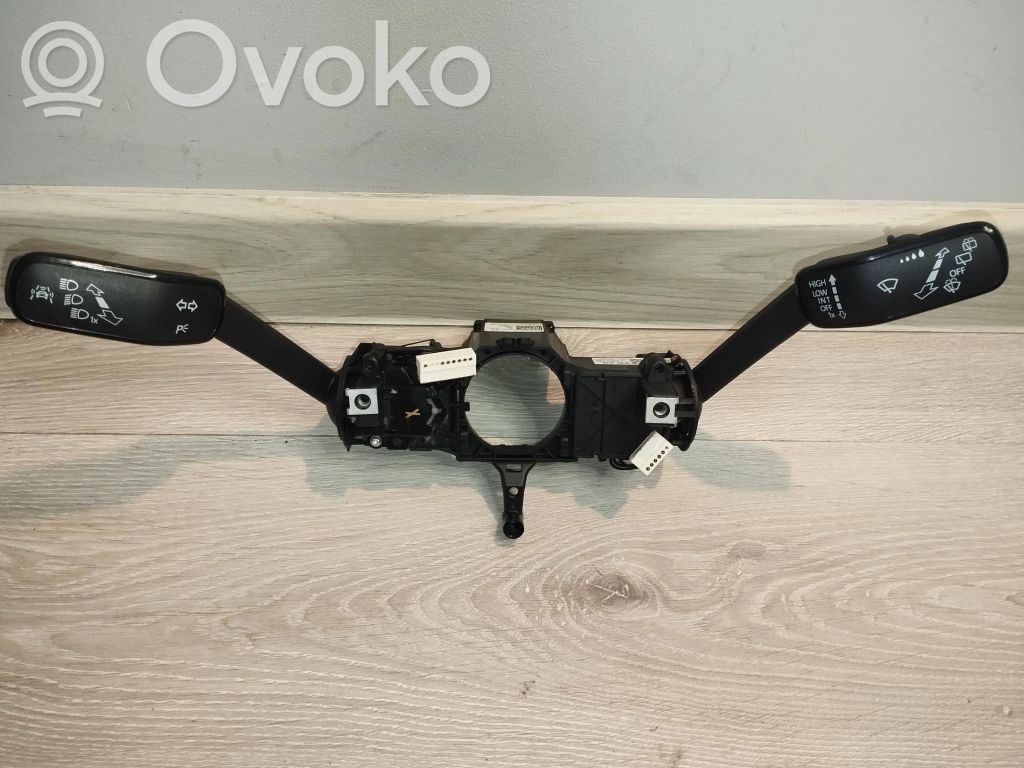 Volkswagen Golf VII Manetka / Przełącznik kierunkowskazów wycieraczek 