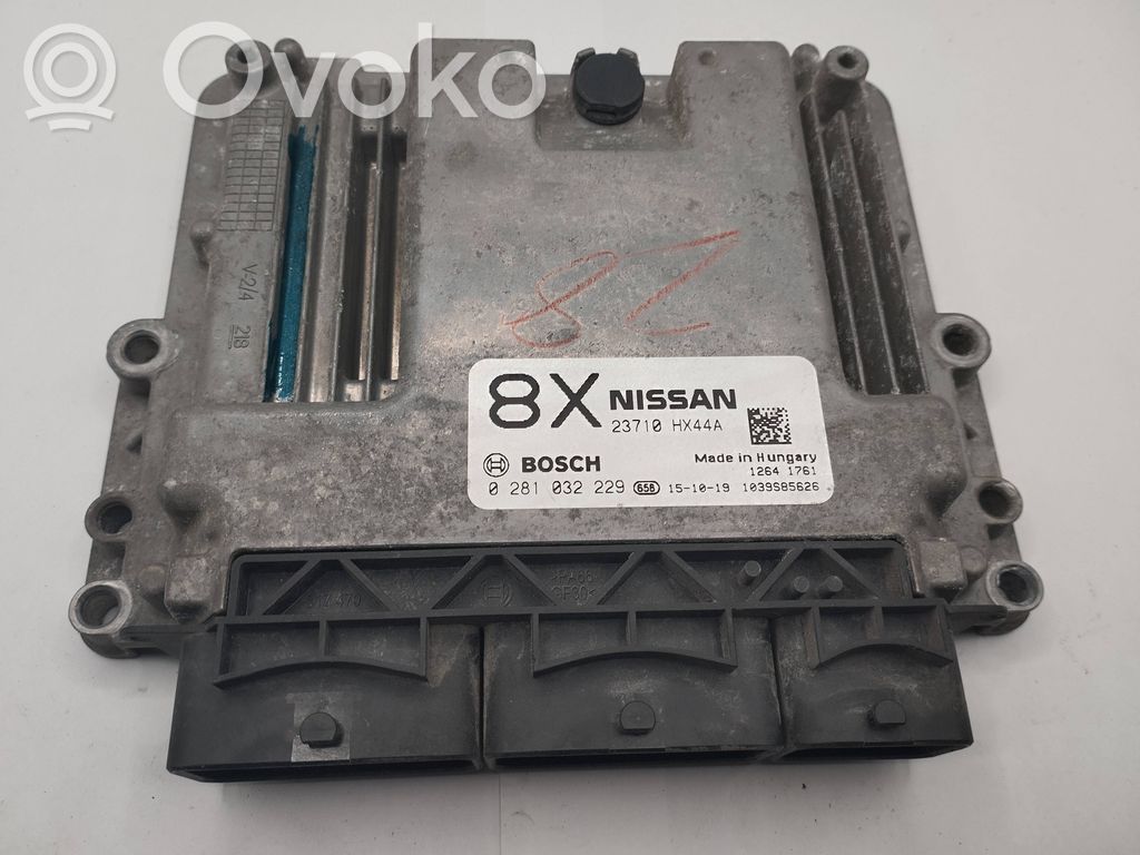 Nissan X-Trail T32 Engine control unit/module 