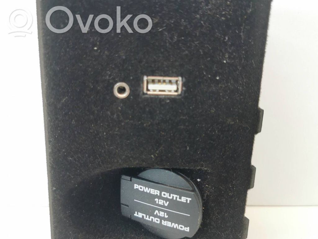 Porsche Panamera (970) USB socket connector 