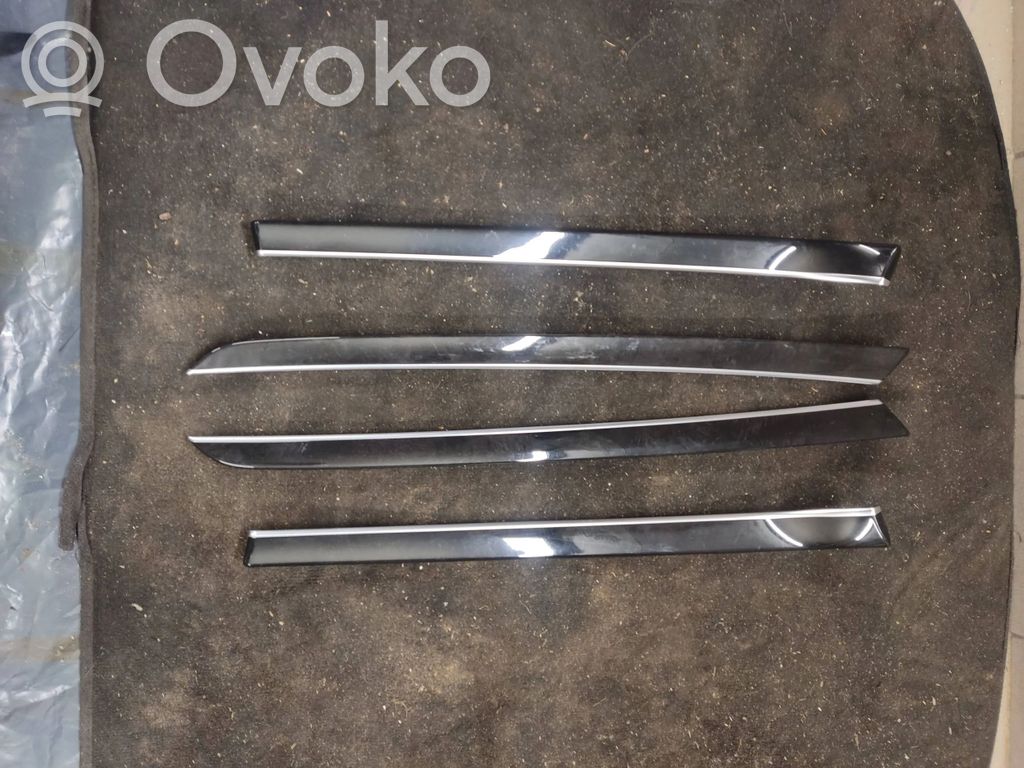 Mercedes-Benz S W222 Set ornamente panou ușă 
